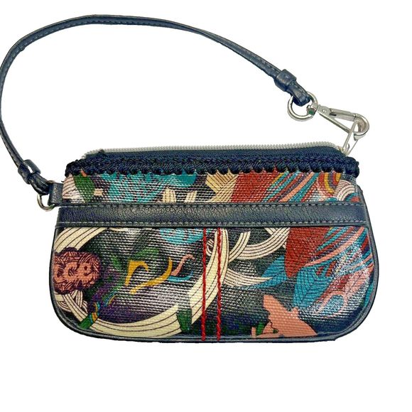 Sakroots Happy & Free Wristlet With Attached Key Ring Pockets - Picture 2 of 10